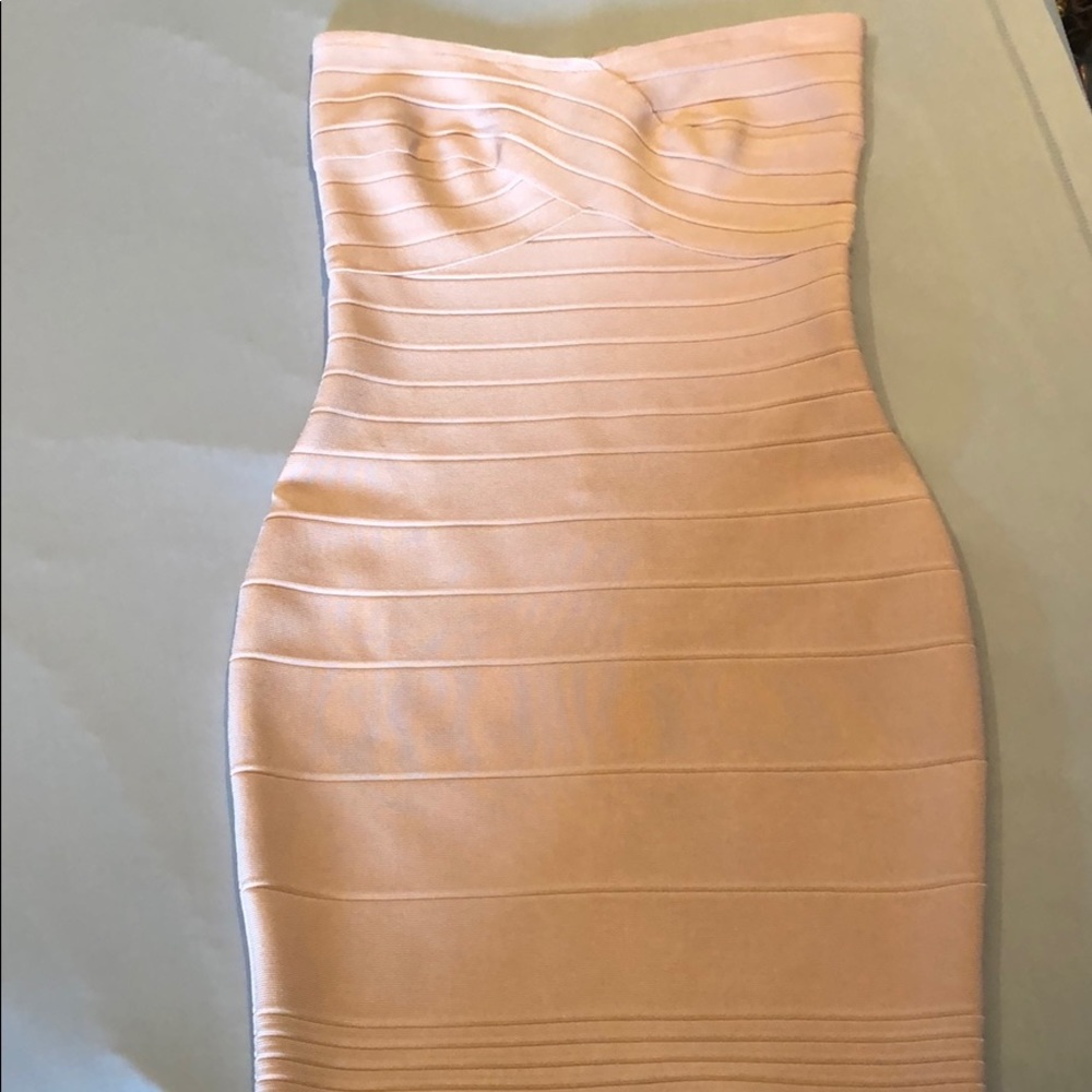 strapless dress